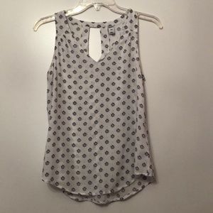 Old Navy White Tank Size Small